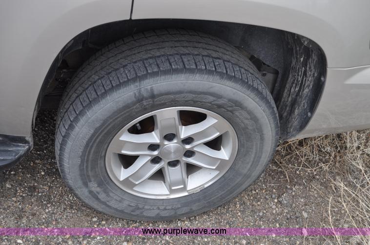 image for item G6022 2007 GMC Yukon SLT SUV