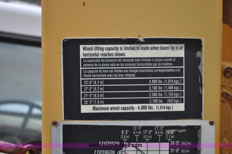 image for item G6026 1979 Ford F600 flatbed truck