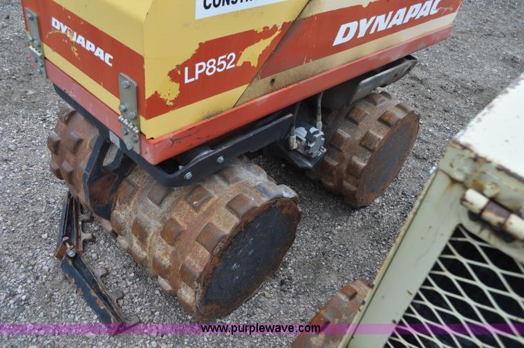 image for item G6027 Dynapac LP852 trench compactor