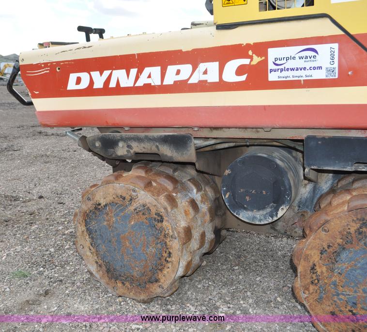 image for item G6027 Dynapac LP852 trench compactor