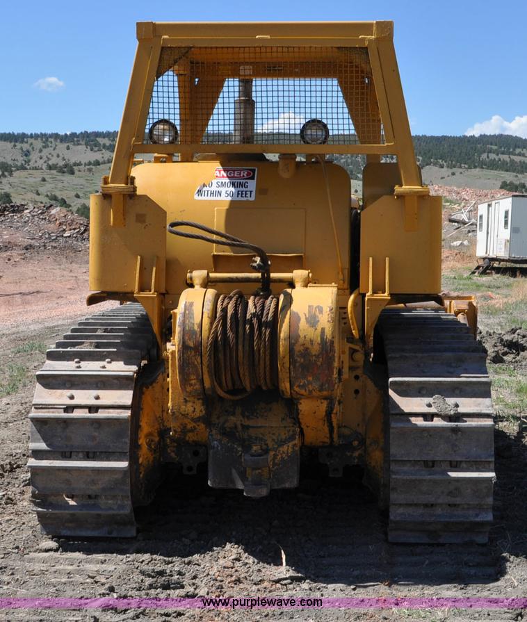 image for item G6029 Caterpillar D7 dozer