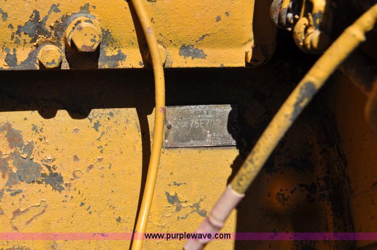 image for item G6029 Caterpillar D7 dozer