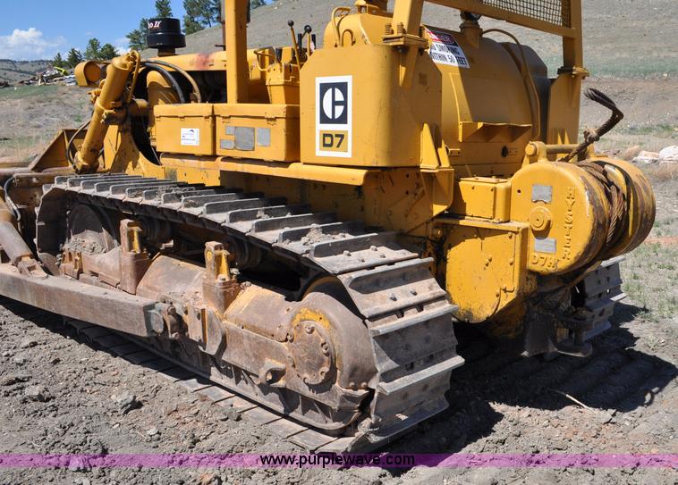 image for item G6029 Caterpillar D7 dozer