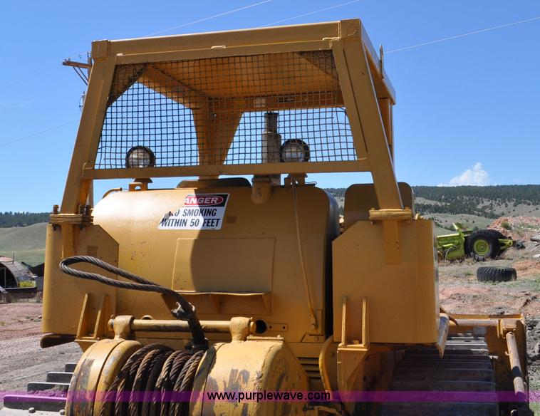 image for item G6029 Caterpillar D7 dozer