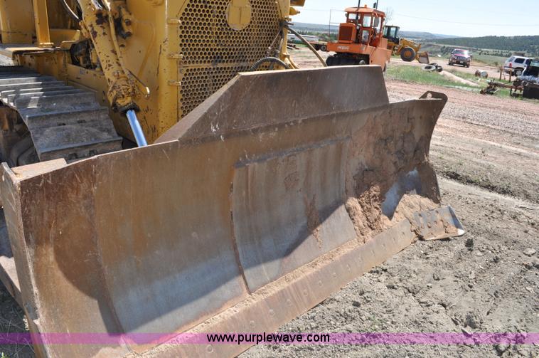 image for item G6029 Caterpillar D7 dozer