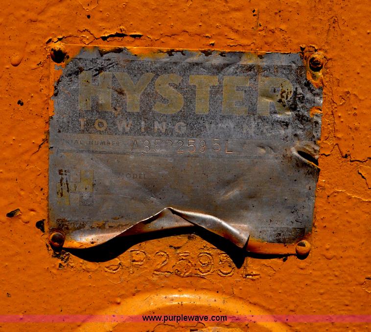 image for item G6029 Caterpillar D7 dozer