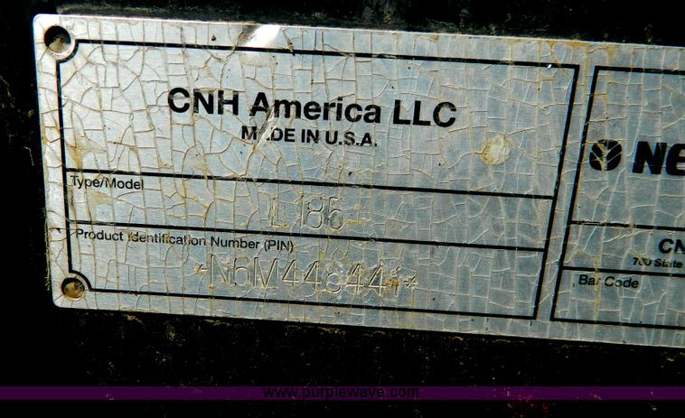 image for item G7871 2007 New Holland L185 skid steer