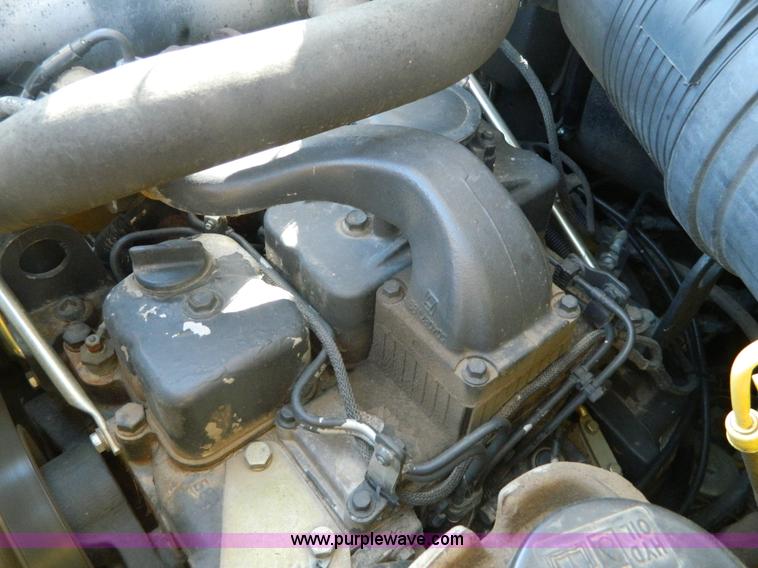 image for item G7871 2007 New Holland L185 skid steer