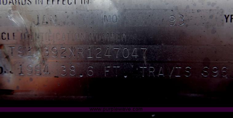 image for item H3216 1994 Travis end dump trailer