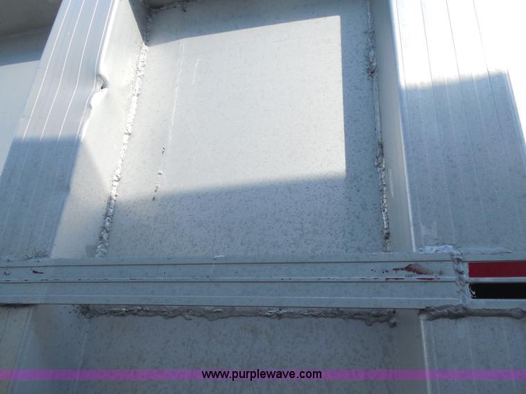 image for item H3216 1994 Travis end dump trailer