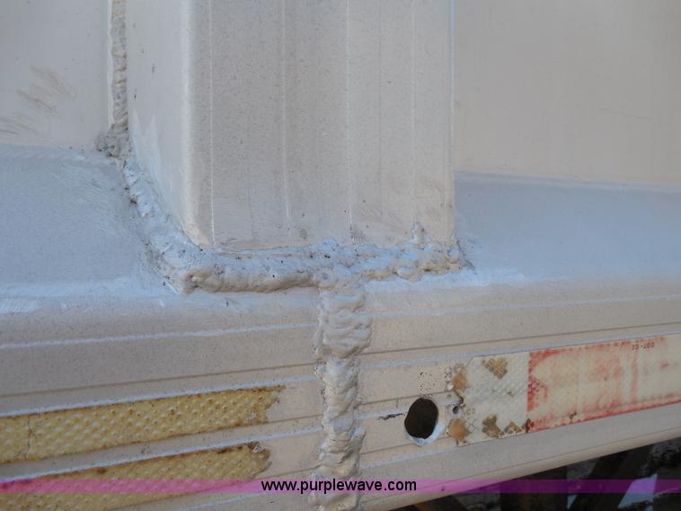 image for item H3216 1994 Travis end dump trailer