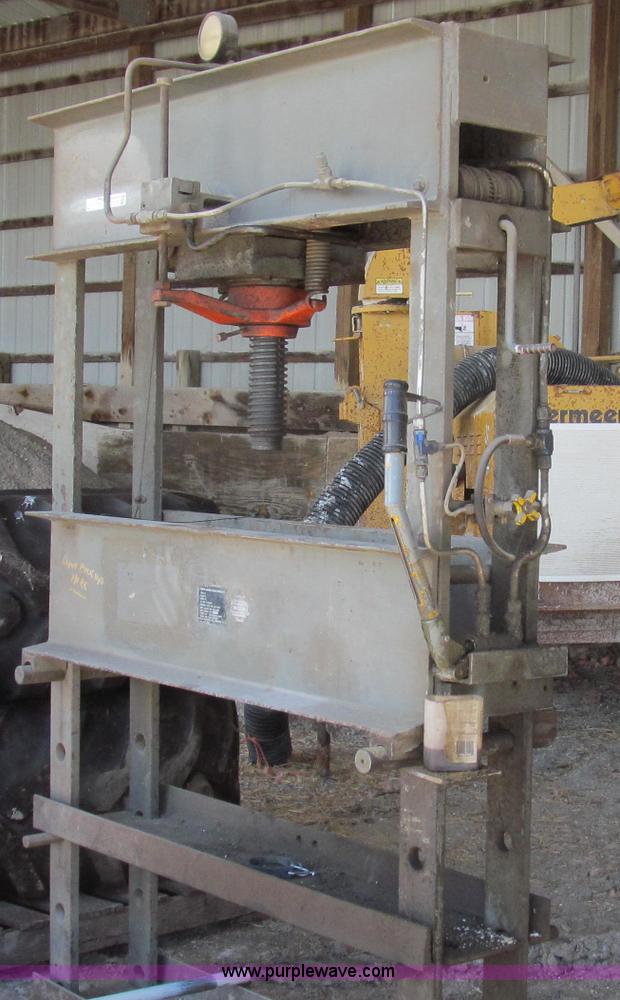 image for item O9173 Press-Arbor 75 ton press