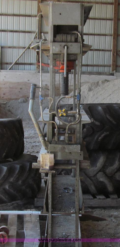 image for item O9173 Press-Arbor 75 ton press