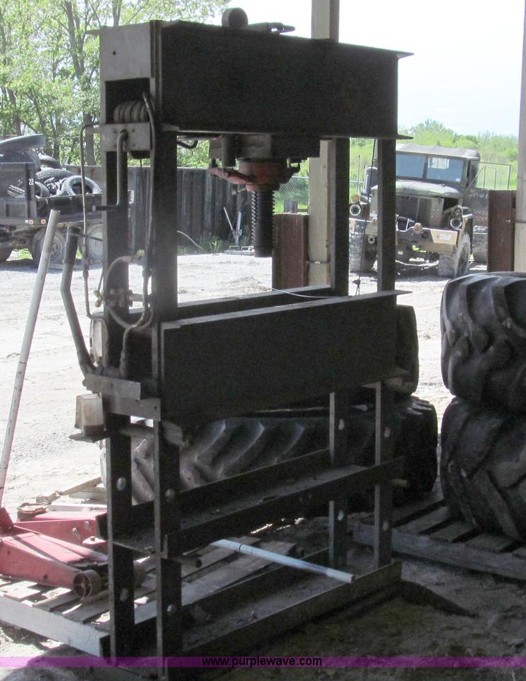 image for item O9173 Press-Arbor 75 ton press