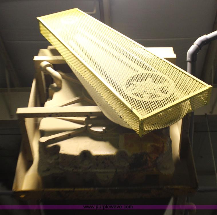 image for item S9998 Armadillo 25'L x 36"D sand screw