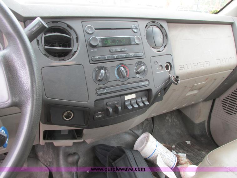 image for item A8533 2008 Ford F350  XL Super Duty service truck