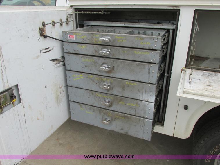 image for item A8533 2008 Ford F350  XL Super Duty service truck