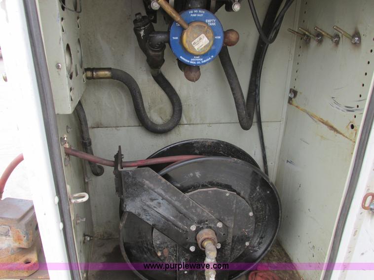 image for item A8533 2008 Ford F350  XL Super Duty service truck