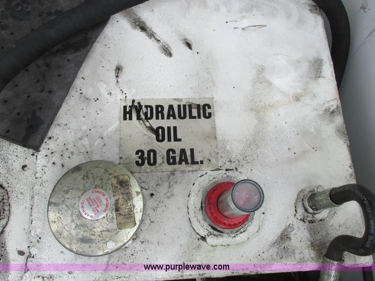 image for item A8533 2008 Ford F350  XL Super Duty service truck