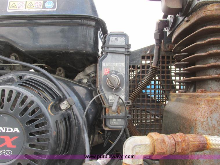 image for item A8533 2008 Ford F350  XL Super Duty service truck