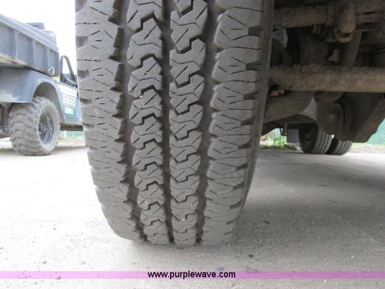 image for item A8533 2008 Ford F350  XL Super Duty service truck