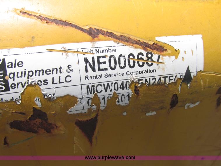 image for item AB9364 2005 Yale electric forklift