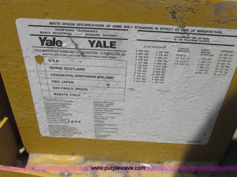 image for item AB9364 2005 Yale electric forklift