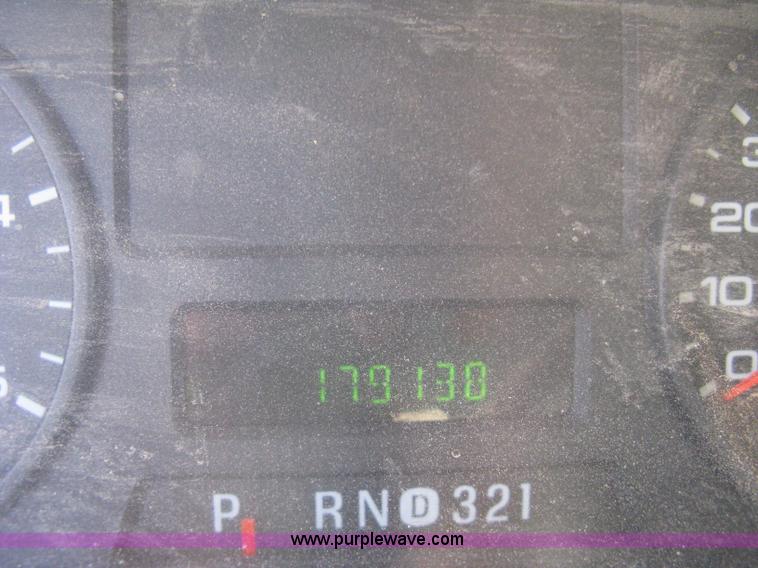 image for item D8310 2005 Ford F550 XL Super Duty service truck