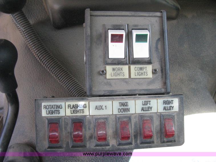 image for item D8310 2005 Ford F550 XL Super Duty service truck