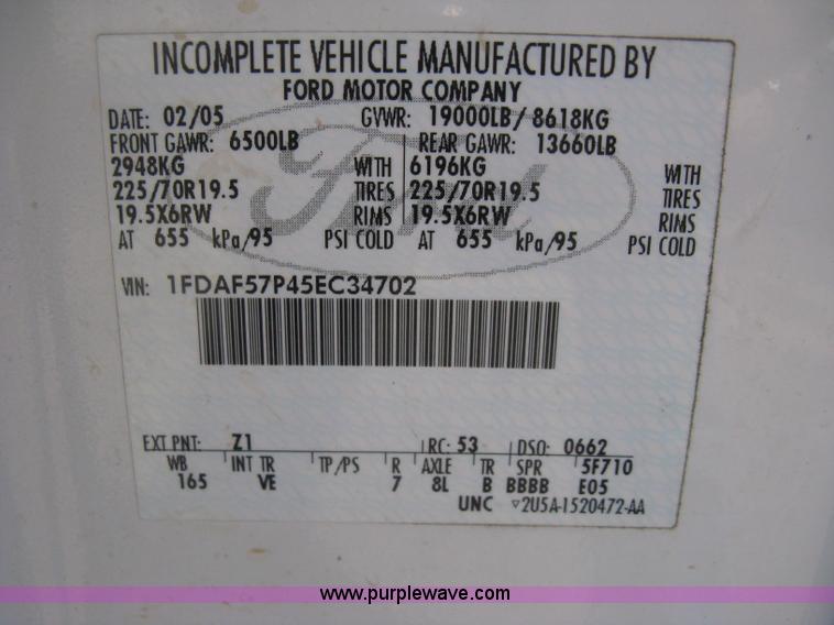 image for item D8310 2005 Ford F550 XL Super Duty service truck