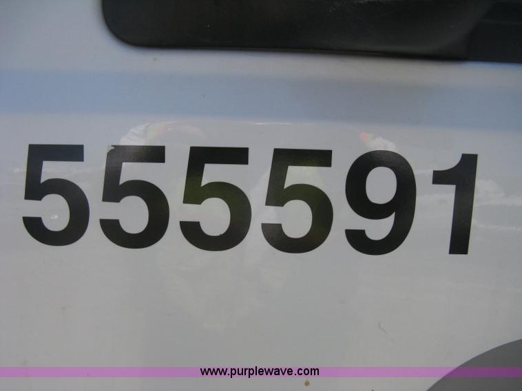 image for item D8310 2005 Ford F550 XL Super Duty service truck