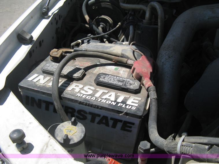 image for item D8310 2005 Ford F550 XL Super Duty service truck