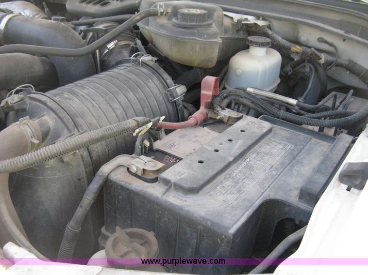 image for item D8310 2005 Ford F550 XL Super Duty service truck