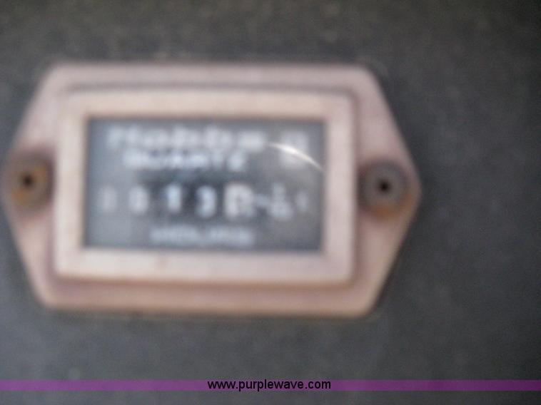 image for item D8310 2005 Ford F550 XL Super Duty service truck