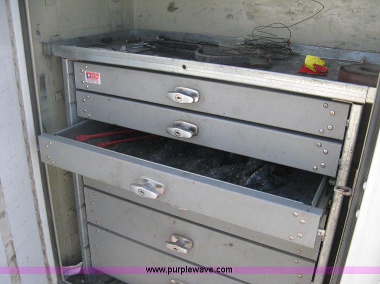 image for item D8310 2005 Ford F550 XL Super Duty service truck