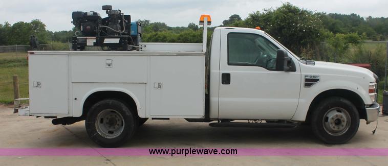 image for item H3501 2008 Ford F350 XL Super Duty service truck