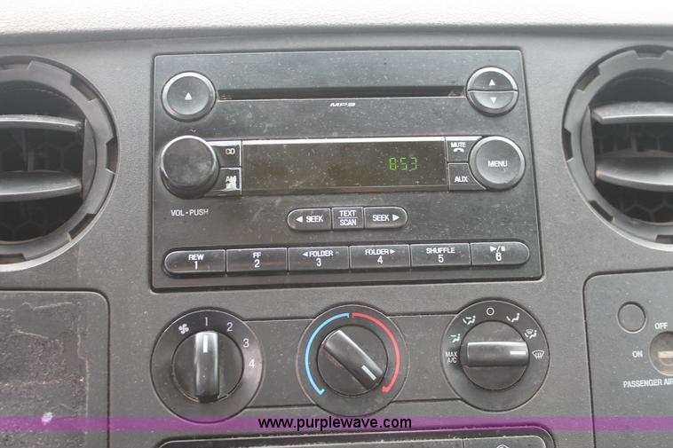 image for item H3501 2008 Ford F350 XL Super Duty service truck