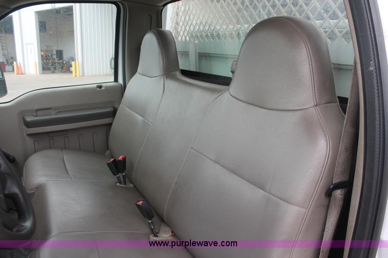 image for item H3501 2008 Ford F350 XL Super Duty service truck