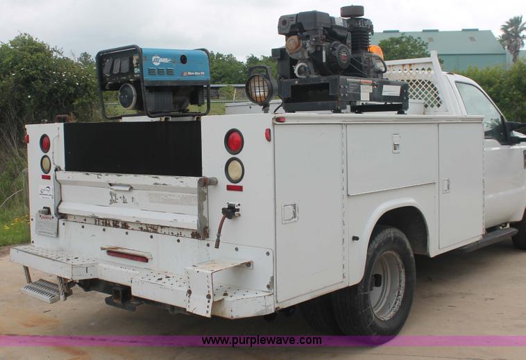 image for item H3501 2008 Ford F350 XL Super Duty service truck