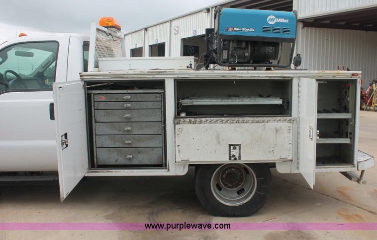 image for item H3501 2008 Ford F350 XL Super Duty service truck