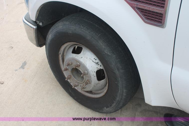 image for item H3501 2008 Ford F350 XL Super Duty service truck