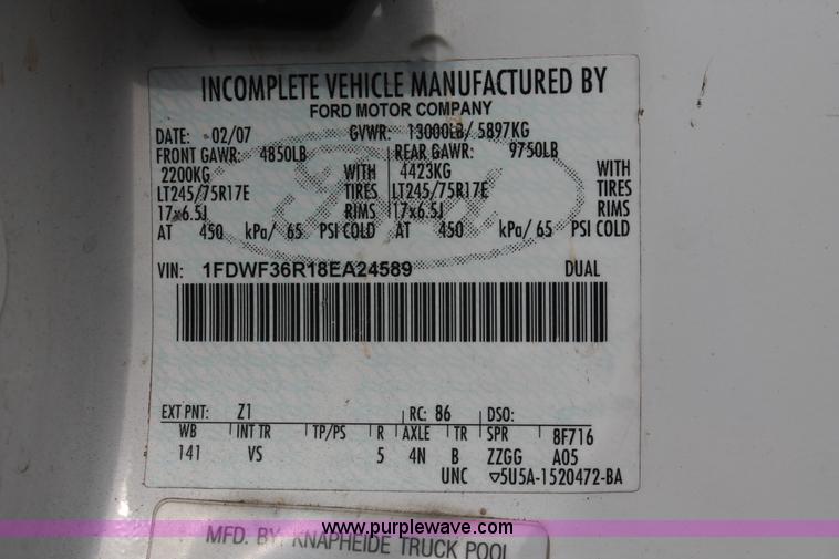 image for item H3501 2008 Ford F350 XL Super Duty service truck