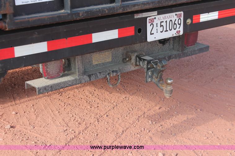 image for item H3503 2006 Ford F450 XL Super Duty stake bed truck