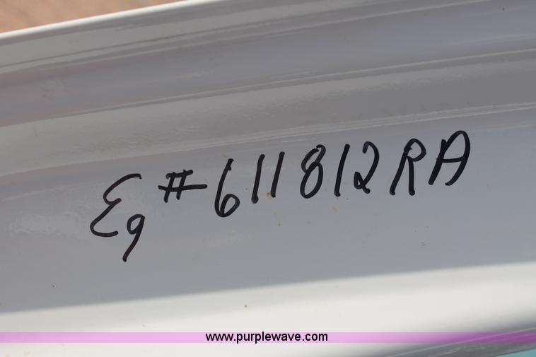 image for item H3503 2006 Ford F450 XL Super Duty stake bed truck