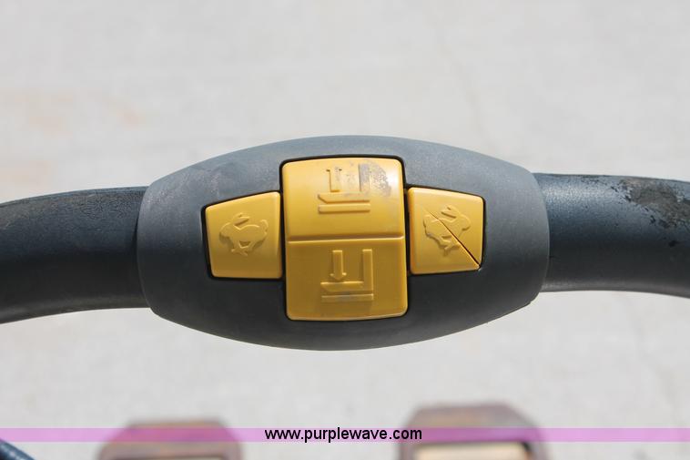 image for item H3517 2008 Yale MPE-060 electric pallet jack