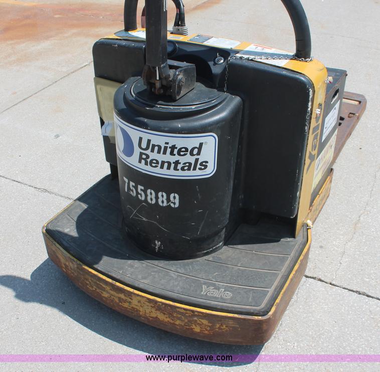 image for item H3517 2008 Yale MPE-060 electric pallet jack