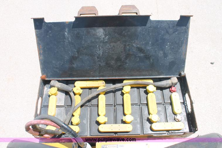 image for item H3517 2008 Yale MPE-060 electric pallet jack