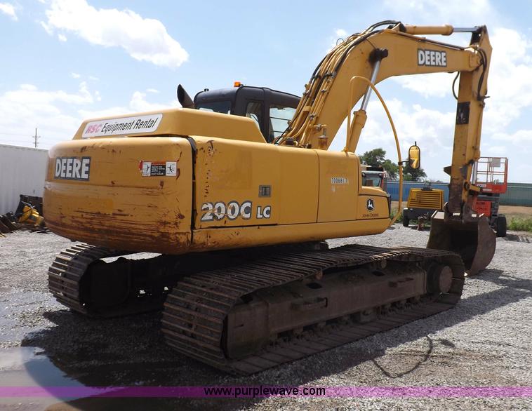 image for item H7023 2007 John Deere 200C LC excavator