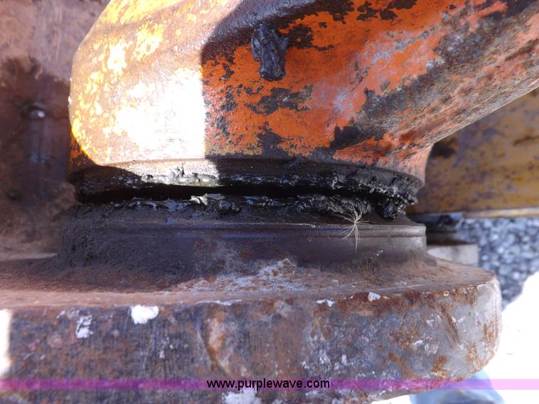 image for item H7023 2007 John Deere 200C LC excavator