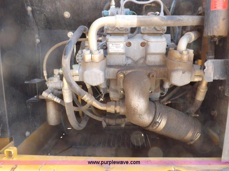 image for item H7023 2007 John Deere 200C LC excavator